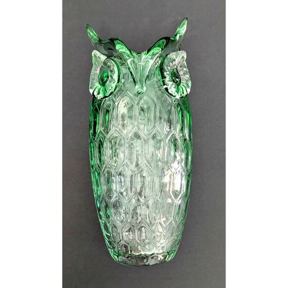 Green Glass Hand Blown Green Owl Shaped Vase 8.75" Vintage - Picture 1 of 2